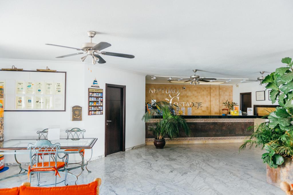 Apartamento Neptuno Costadeje 3*